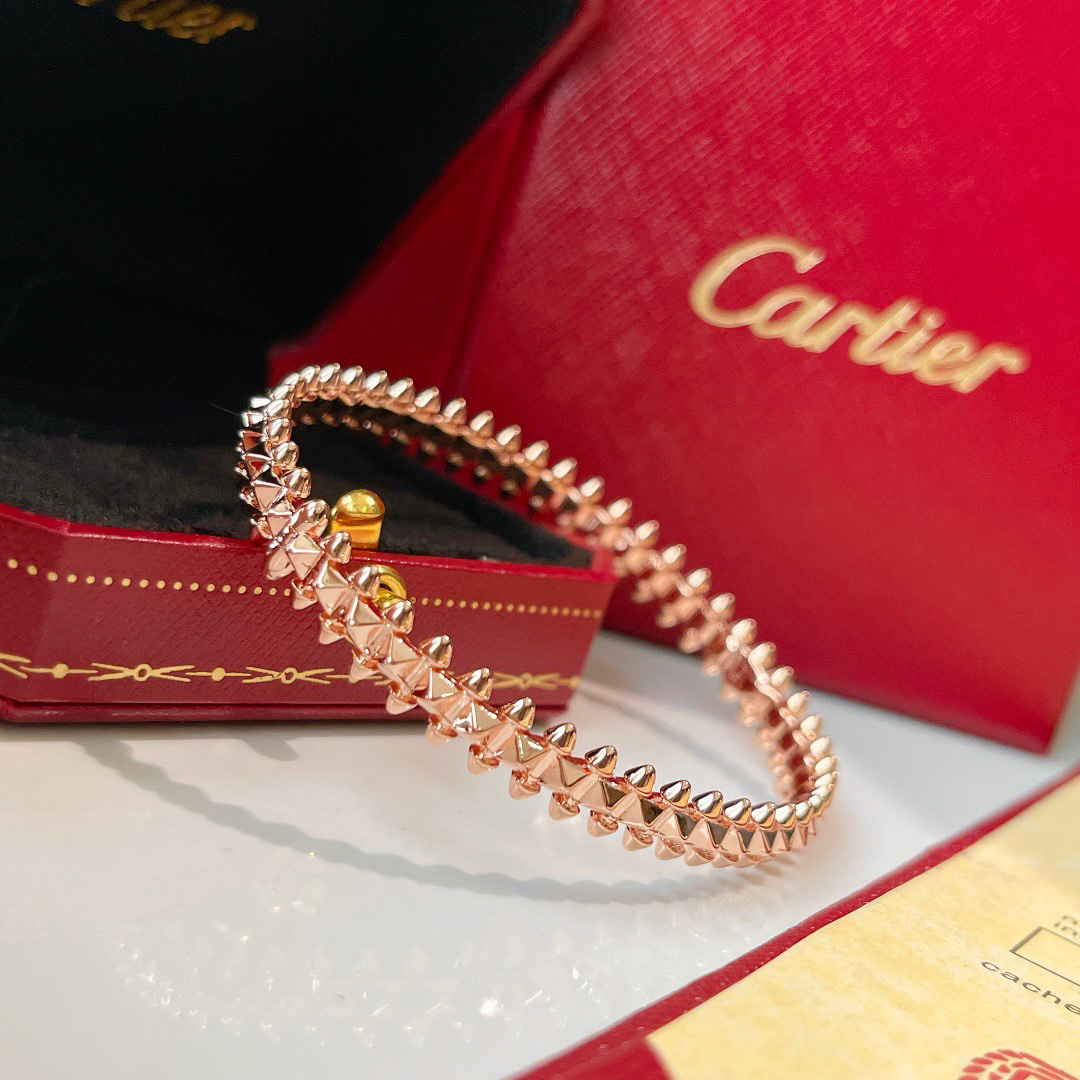 Cartier Bracelet - FashionPlug
