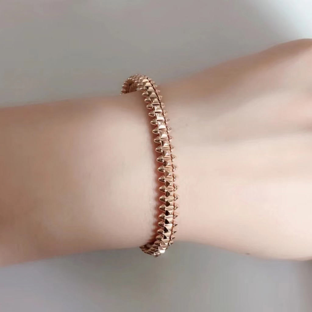 Cartier Bracelet - FashionPlug