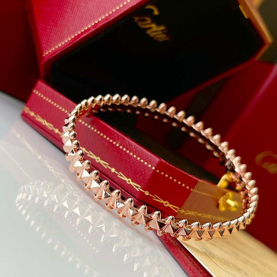 Cartier Bracelet - FashionPlug