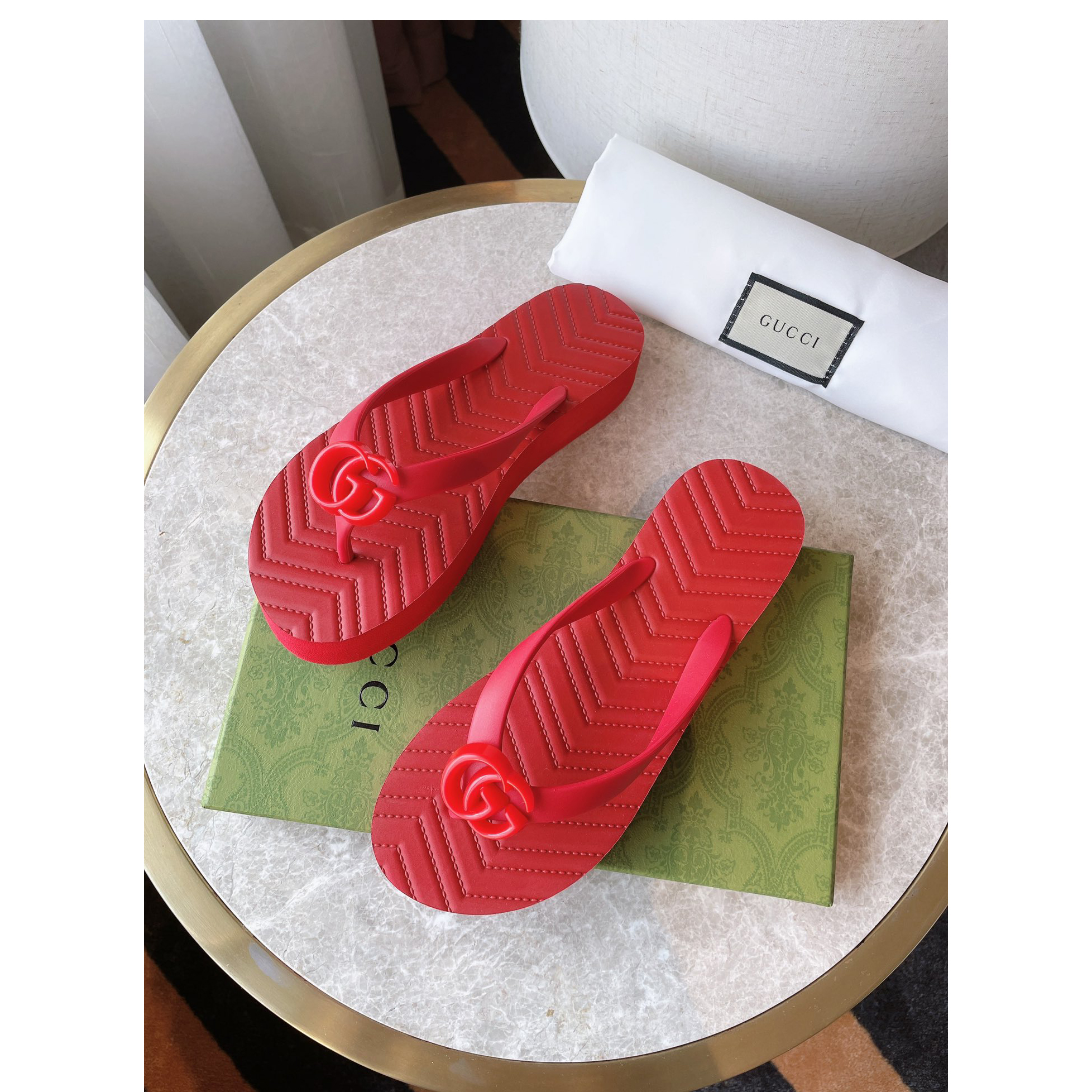 Gucci Thong Sandal With Double G - FashionPlug