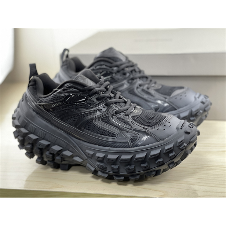 Balenciaga Men's Defender Sneaker In Black - FashionPlug