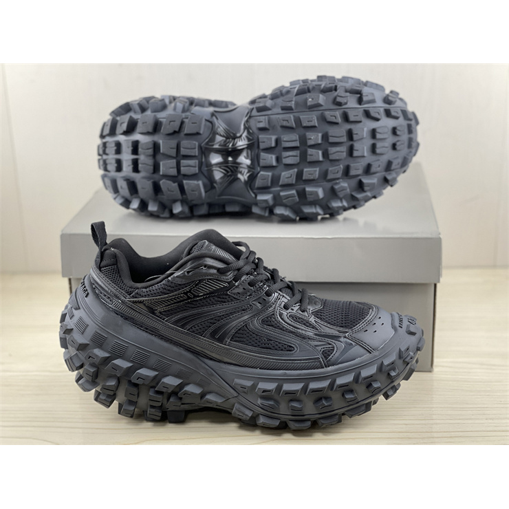Balenciaga Men's Defender Sneaker In Black - FashionPlug