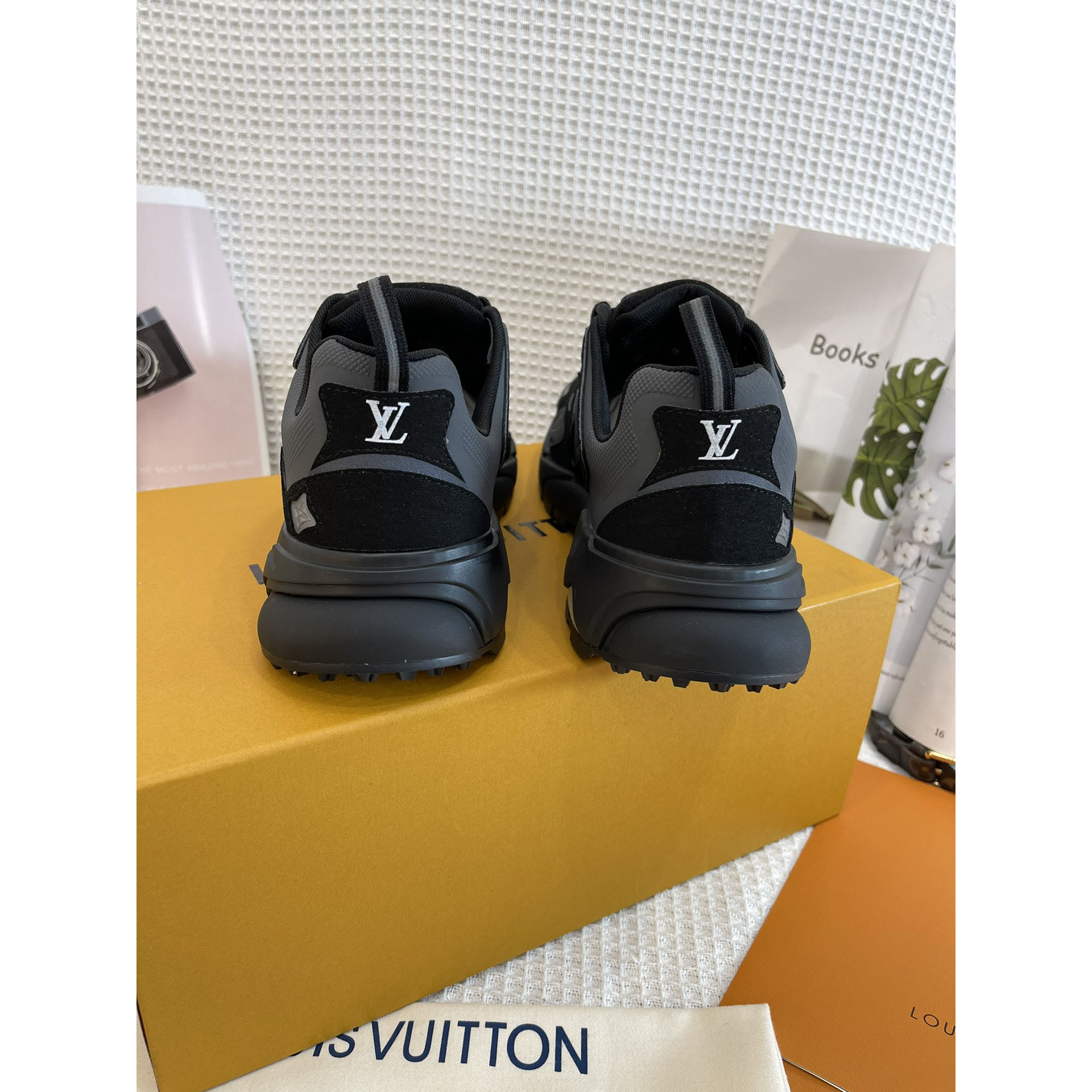 Louis Vuitton Runner Tatic Sneaker - FashionPlug