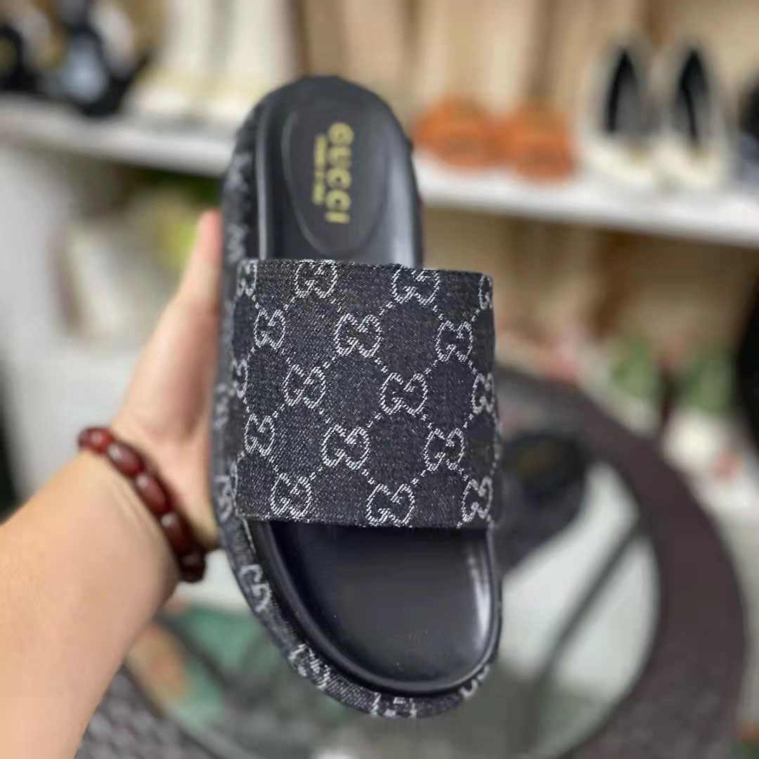 Gucci Women's Platform Slide Sandal - FashionPlug