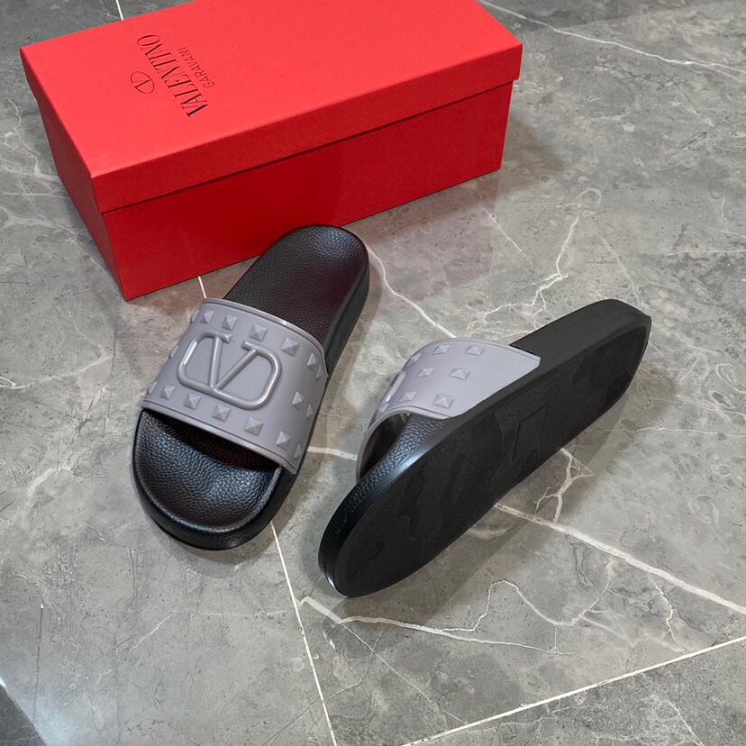 Valenti  Garavani Summer V Logo Singature Sandal In Grey - FashionPlug