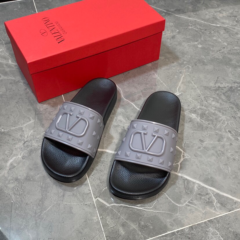 Valenti  Garavani Summer V Logo Singature Sandal In Grey - FashionPlug