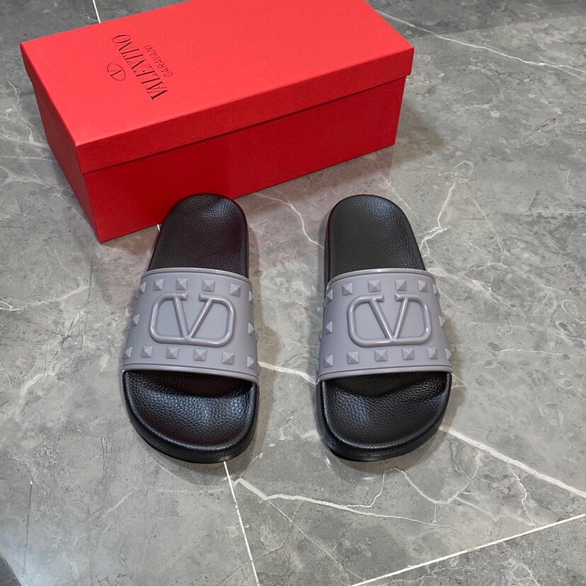Valenti  Garavani Summer V Logo Singature Sandal In Grey - FashionPlug