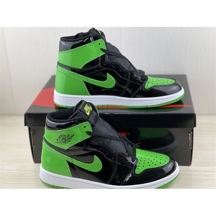 Air Jordan 1 High Sneaker - FashionPlug