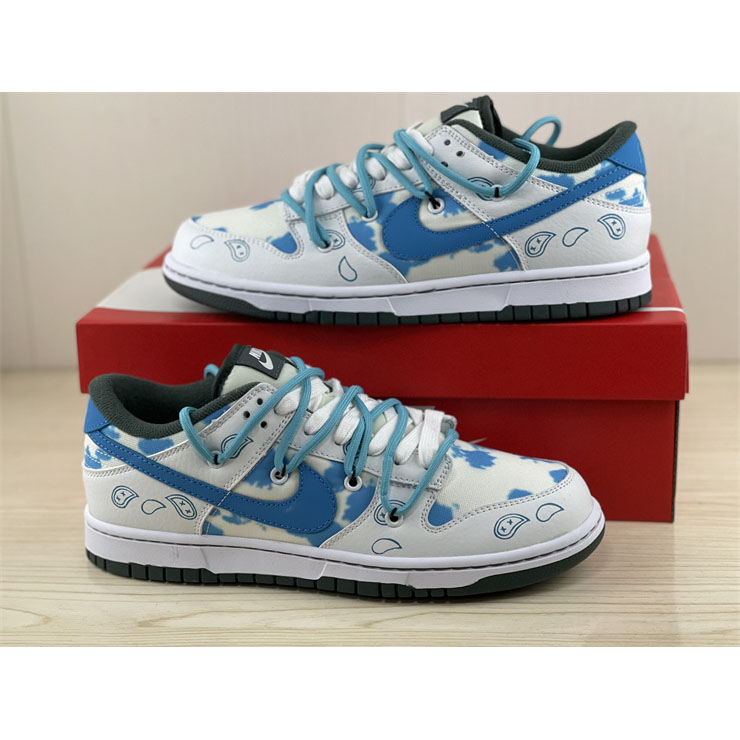 Nike Dunk SE Low Sneaker DH0957-100 - FashionPlug