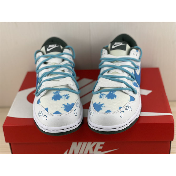 Nike Dunk SE Low Sneaker DH0957-100 - FashionPlug