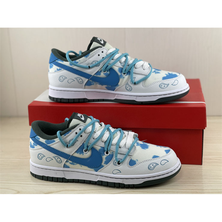 Nike Dunk SE Low Sneaker DH0957-100 - FashionPlug