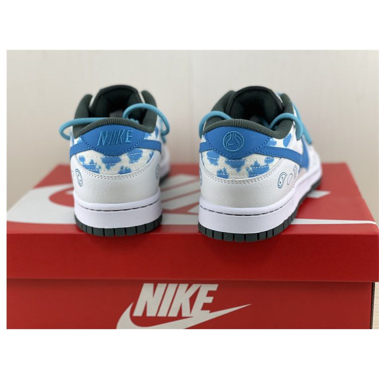 Nike Dunk SE Low Sneaker DH0957-100 - FashionPlug