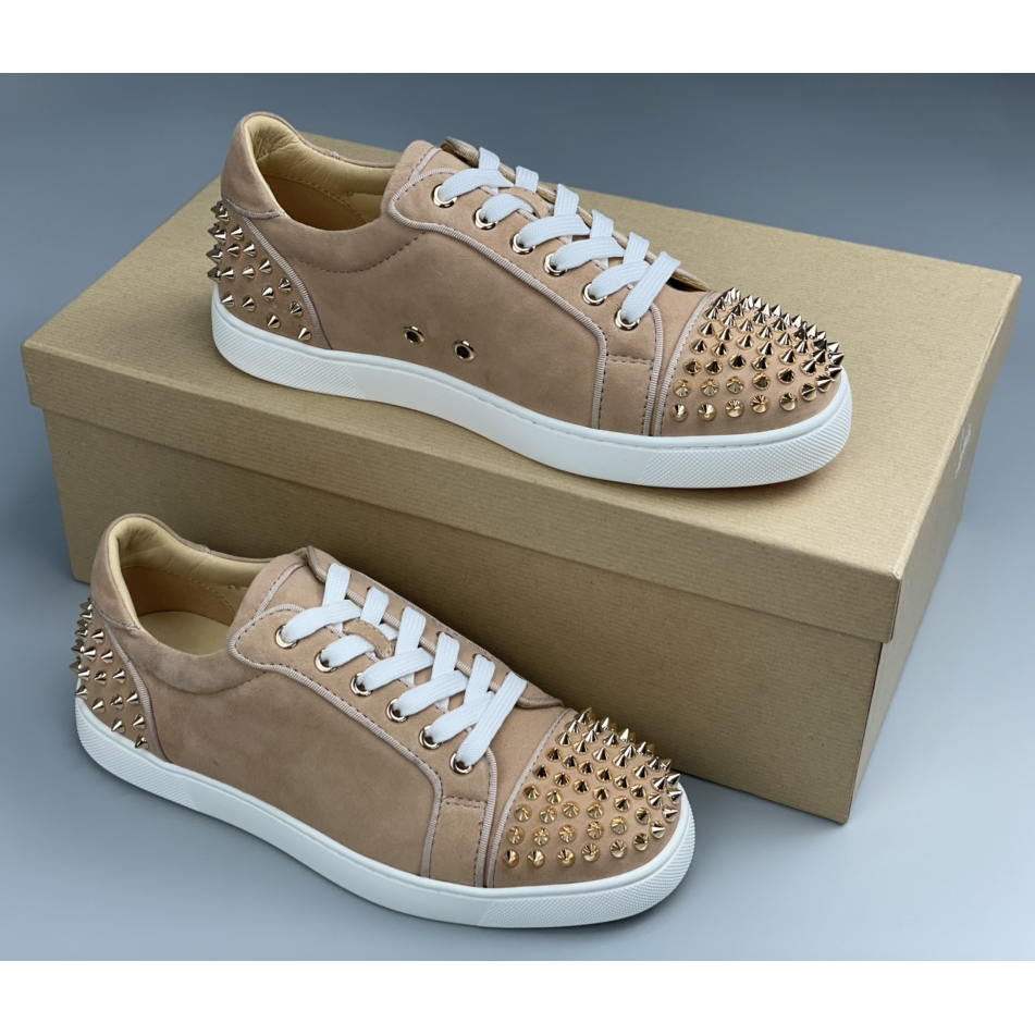 Christian Louboutin Sneaker - FashionPlug