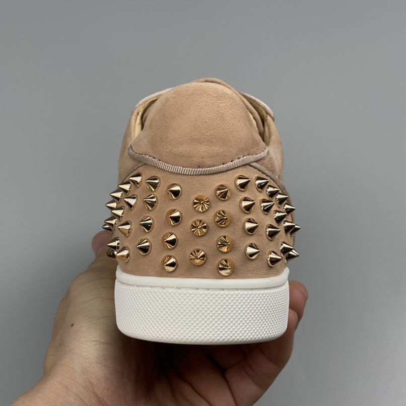 Christian Louboutin Sneaker - FashionPlug