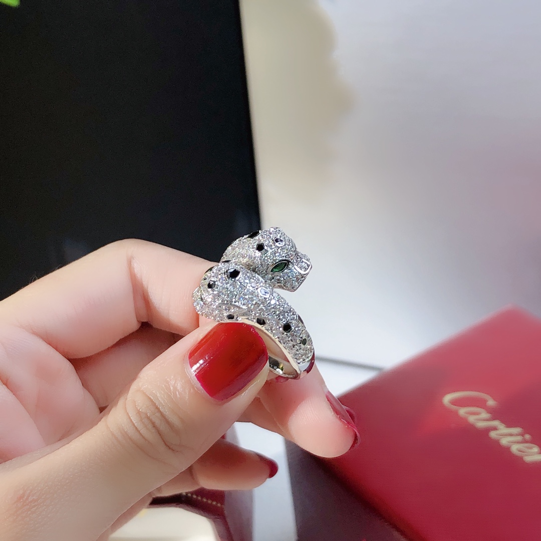 Cartier Ring - FashionPlug