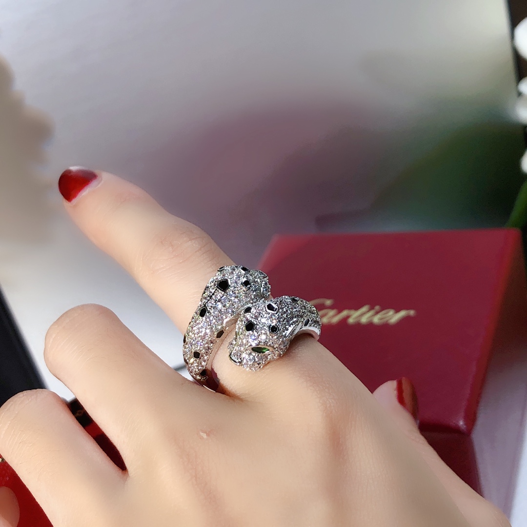 Cartier Ring - FashionPlug