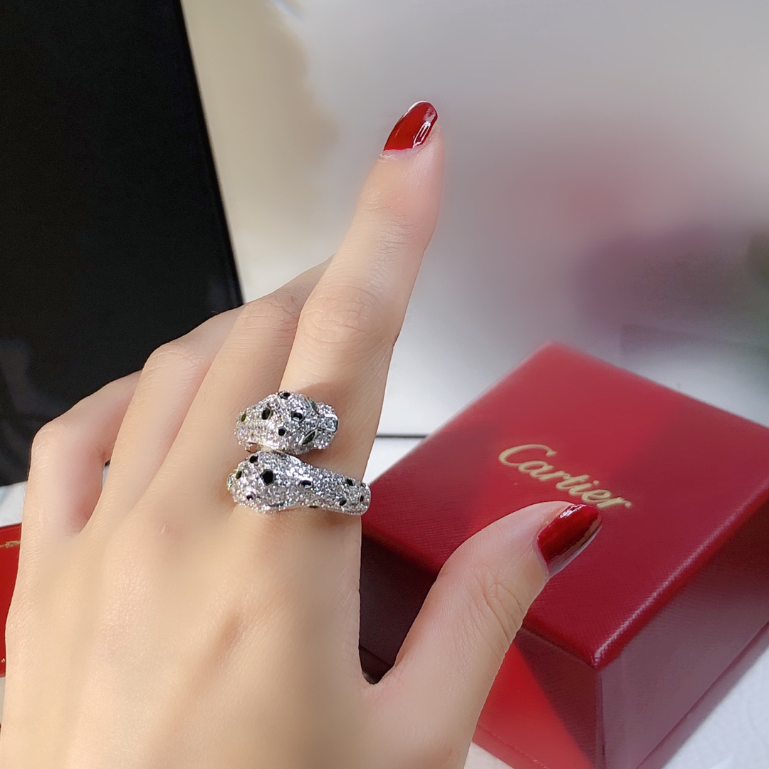 Cartier Ring - FashionPlug