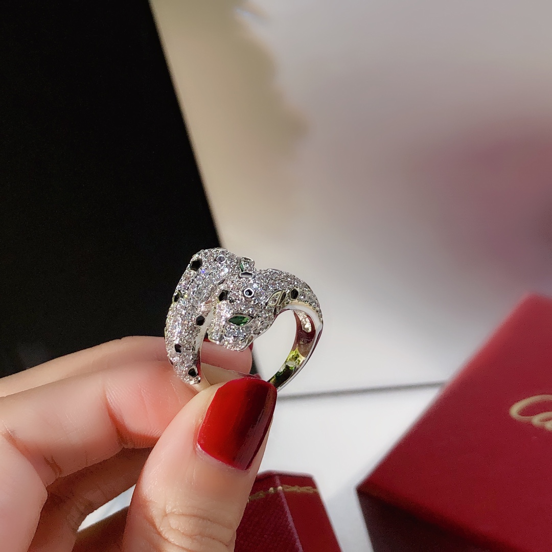 Cartier Ring - FashionPlug