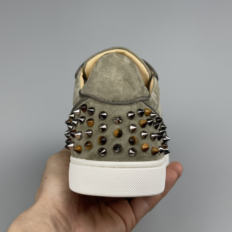 Christian Louboutin Sneaker - FashionPlug