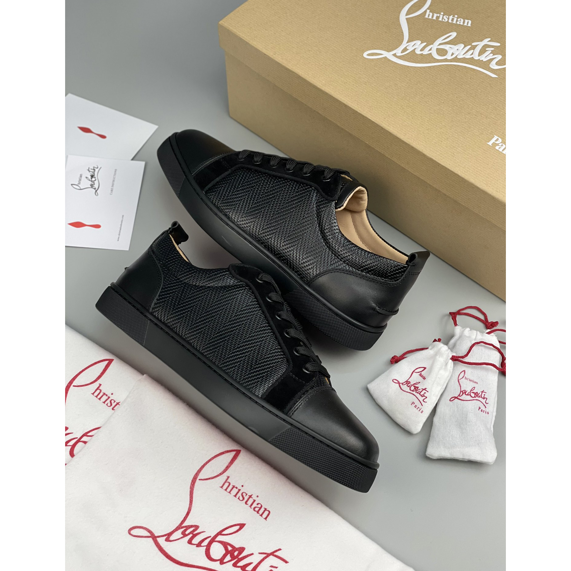 Christian Louboutin Sneaker - FashionPlug