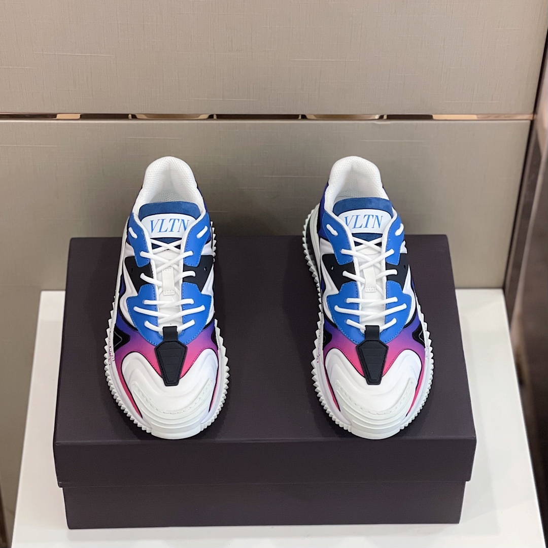 Valenti  Wade Runner Sneaker - FashionPlug