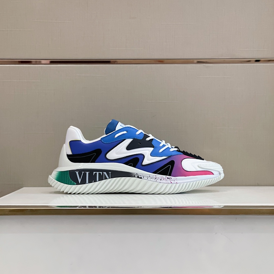 Valenti  Wade Runner Sneaker - FashionPlug