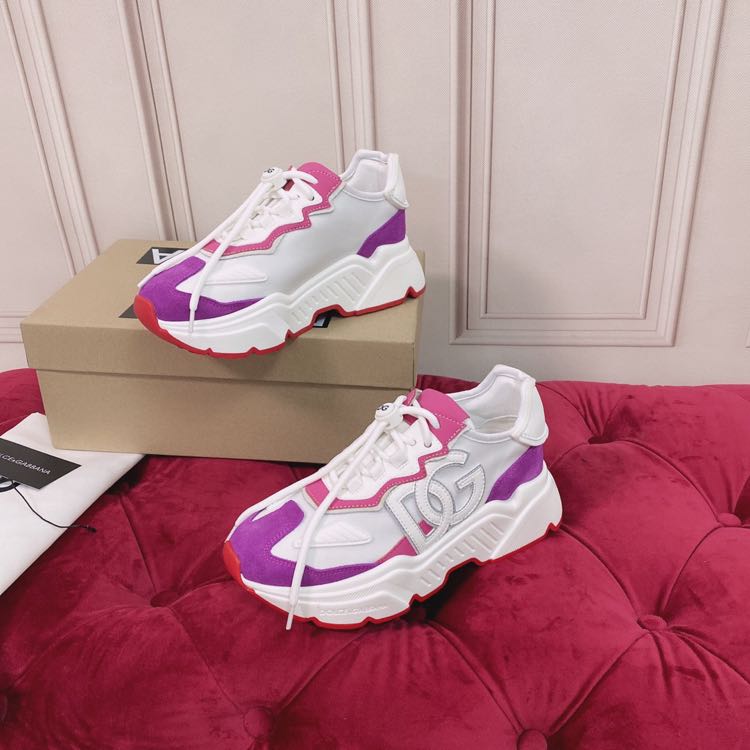Dolce & Gabbana Logo-Patch Low-Top Sneakers - FashionPlug