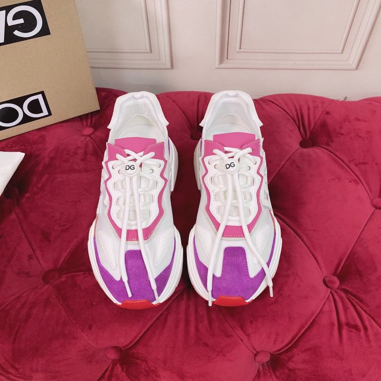 Dolce & Gabbana Logo-Patch Low-Top Sneakers - FashionPlug