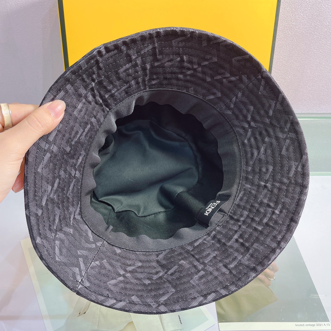 Fendi Multicolor Canvas Bucket Hat - FashionPlug