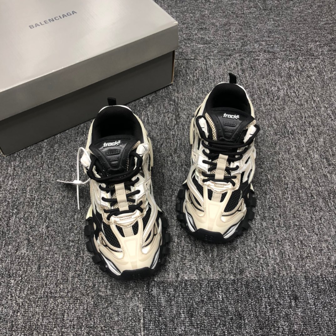 Balenciaga Track.2 Sneaker - FashionPlug