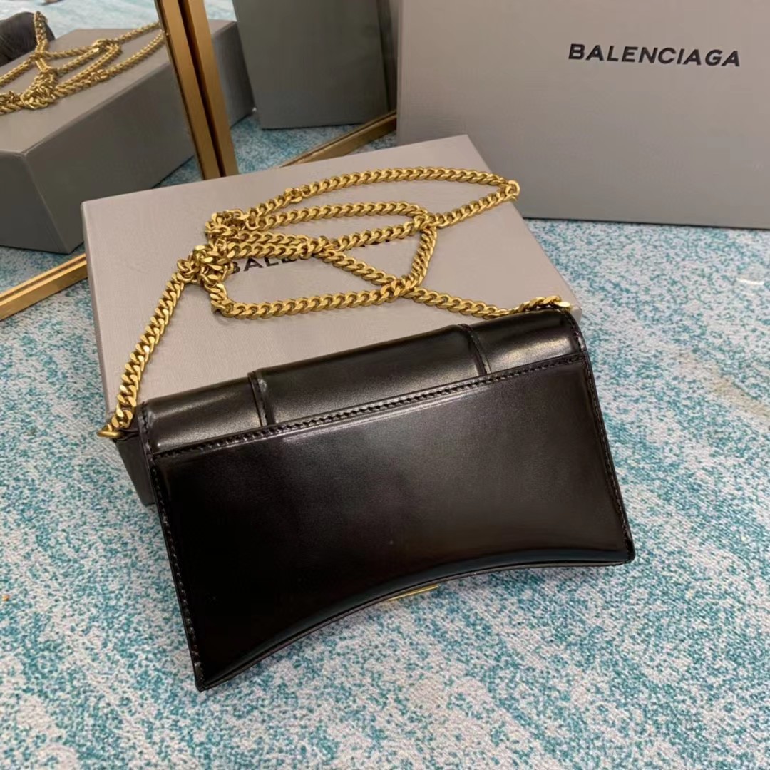 Balenciaga Hourglass Wallet On Chain (19.5-12-5cm) - FashionPlug