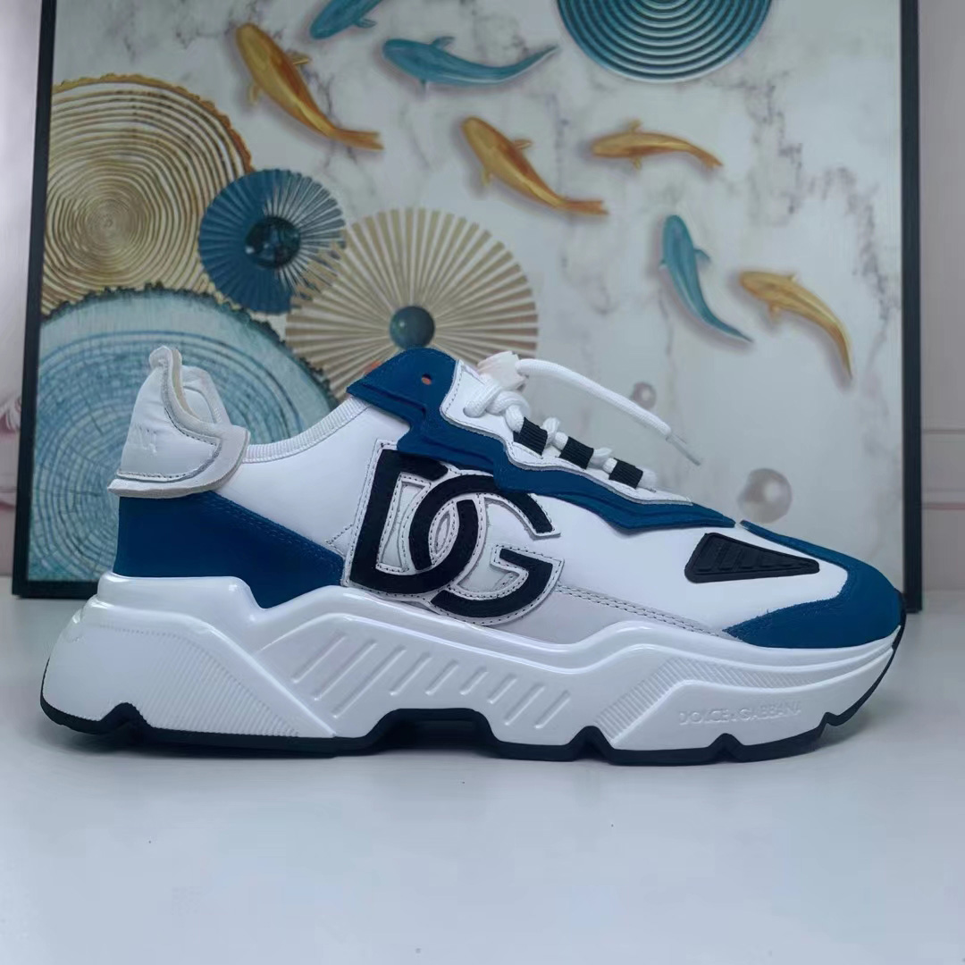 Dolce & Gabbana Logo-Patch Low-Top Sneakers - FashionPlug