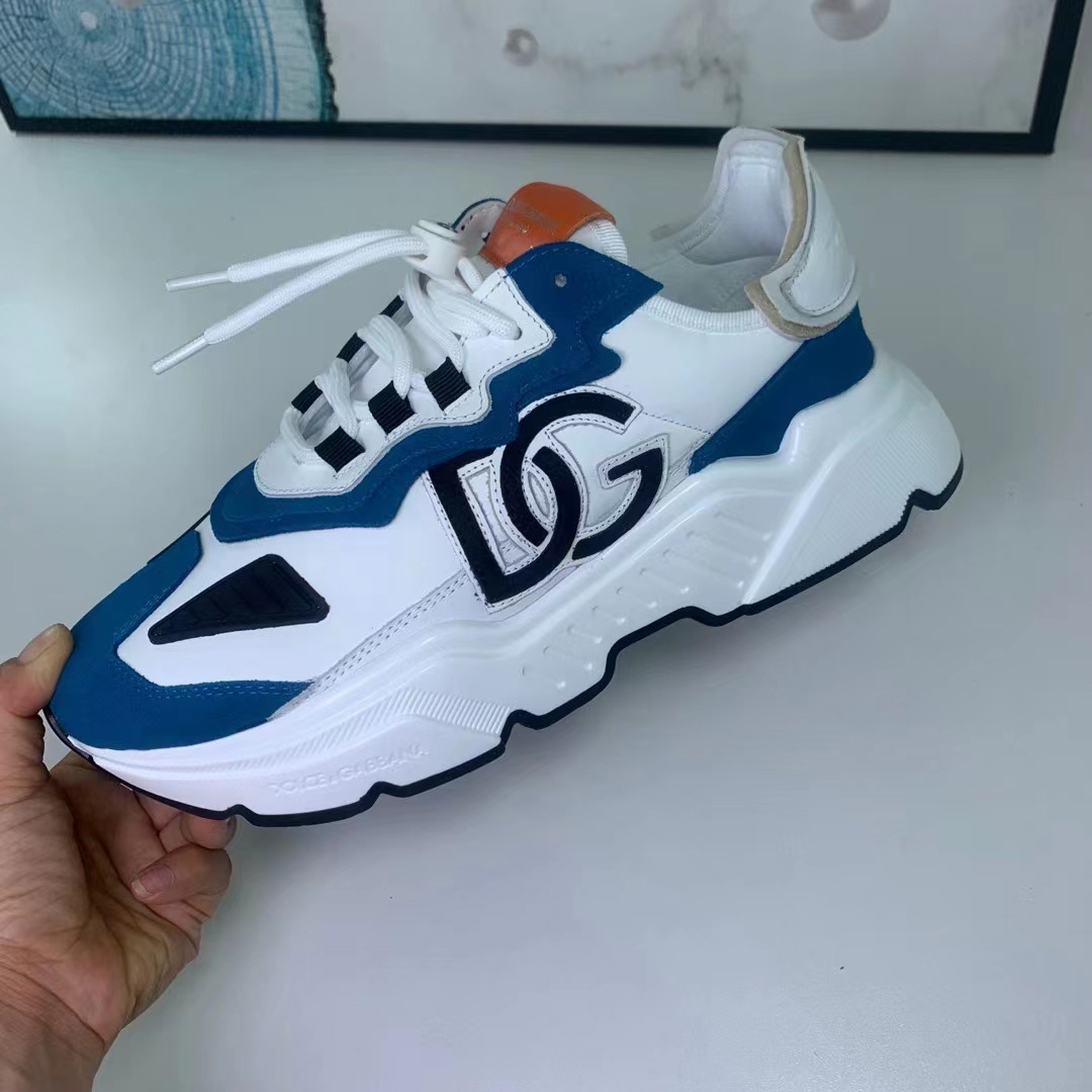 Dolce & Gabbana Logo-Patch Low-Top Sneakers - FashionPlug