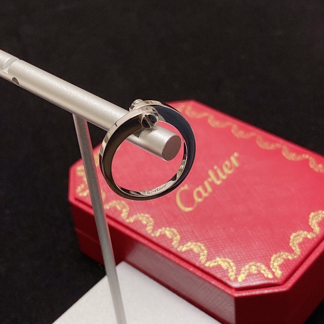 Cartier Ring  - FashionPlug