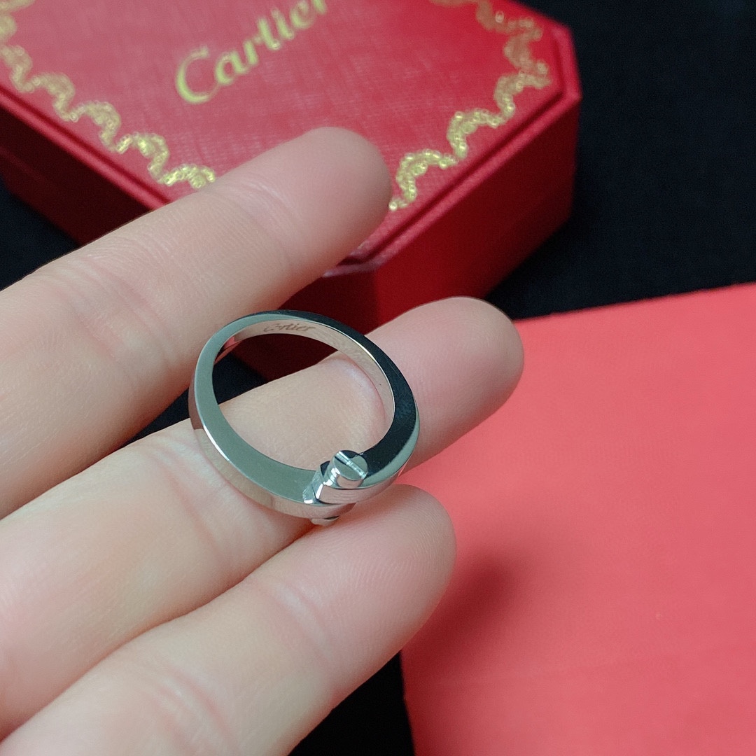 Cartier Ring  - FashionPlug