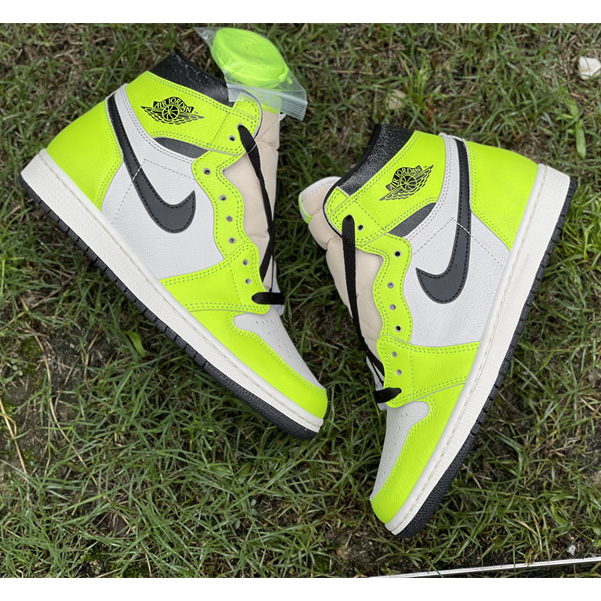 Air Jordan 1 High OG 'Volt' Sneakers   555088-702 - FashionPlug