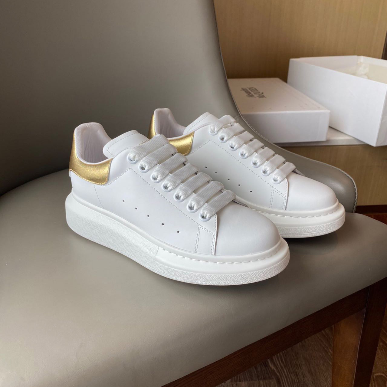 Alexander Mqueen Men's Oversized Metalic Leather Platform Sneakers - FashionPlug