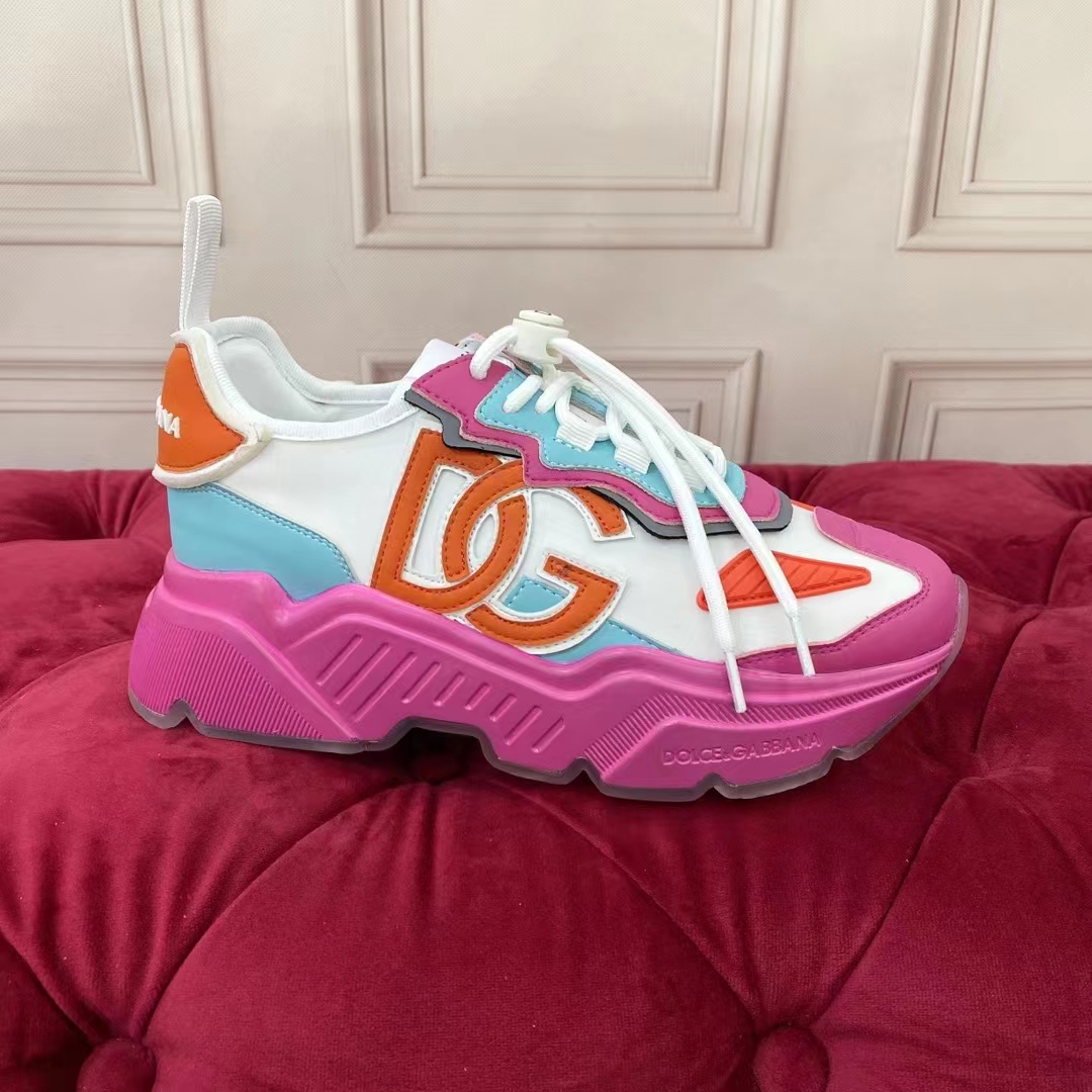 Dolce & Gabbana Logo-Patch Low-Top Sneakers - FashionPlug