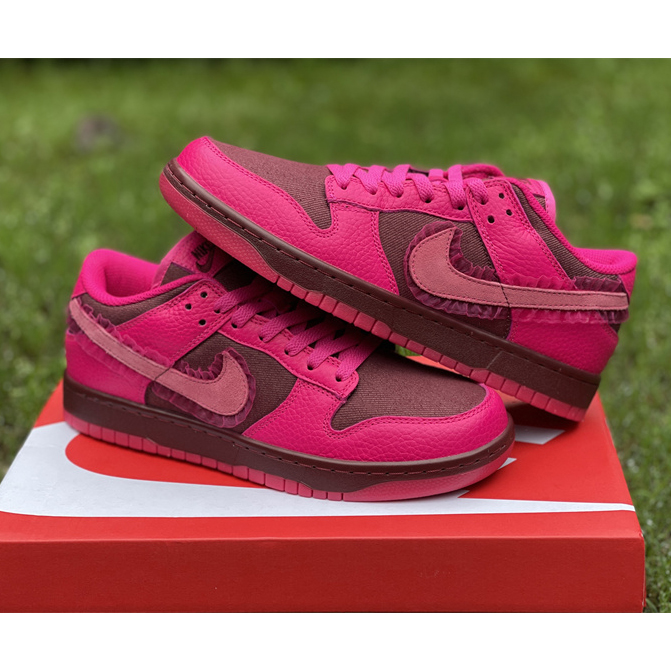 Nike Dunk Low 'Valentine's Day' Sneaker DQ9324-600 - FashionPlug