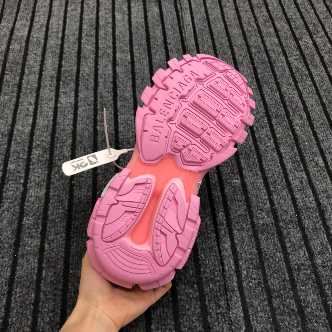 Balenciaga Track.2 Sneaker - FashionPlug