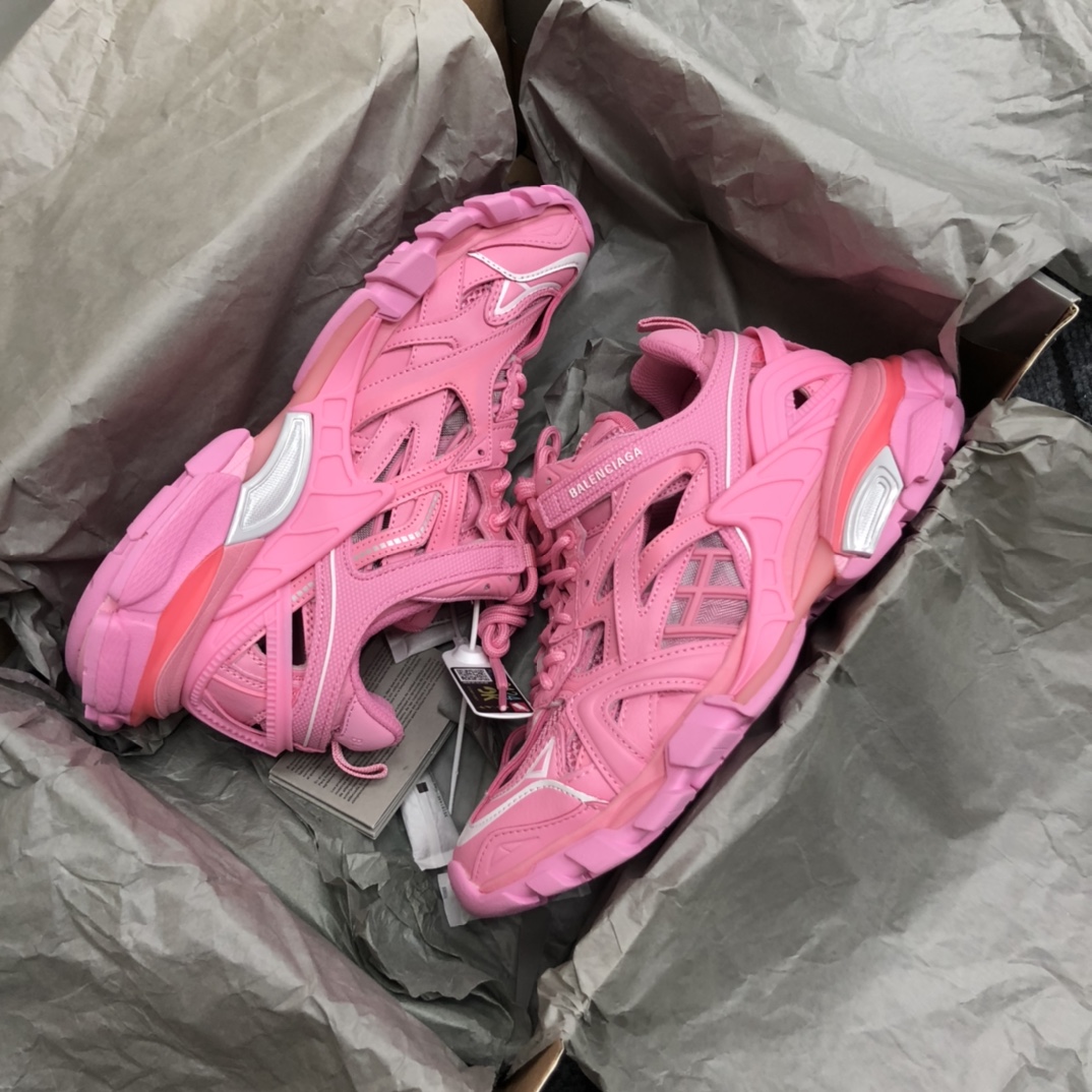 Balenciaga Track.2 Sneaker - FashionPlug