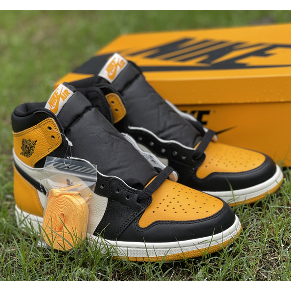 Air Jordan 1 High OG 'Yellow Toe' Sneaker  555088-711 - FashionPlug