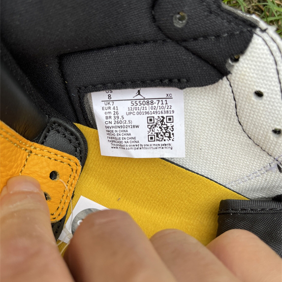 Air Jordan 1 High OG 'Yellow Toe' Sneaker  555088-711 - FashionPlug