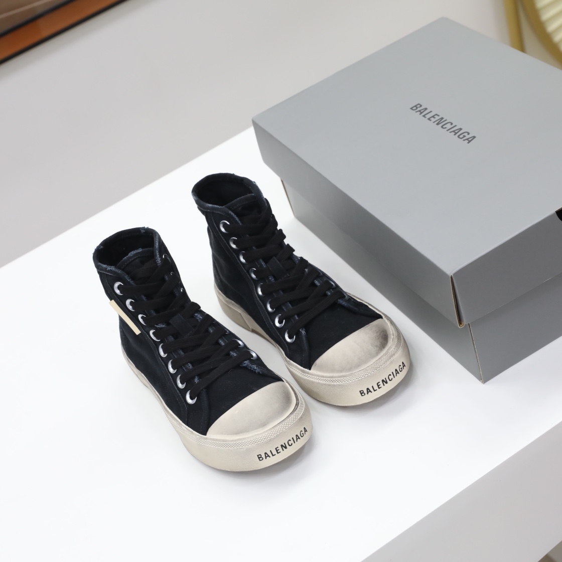 Balenciaga Men's  Paris High Top Sneaker In Black - FashionPlug