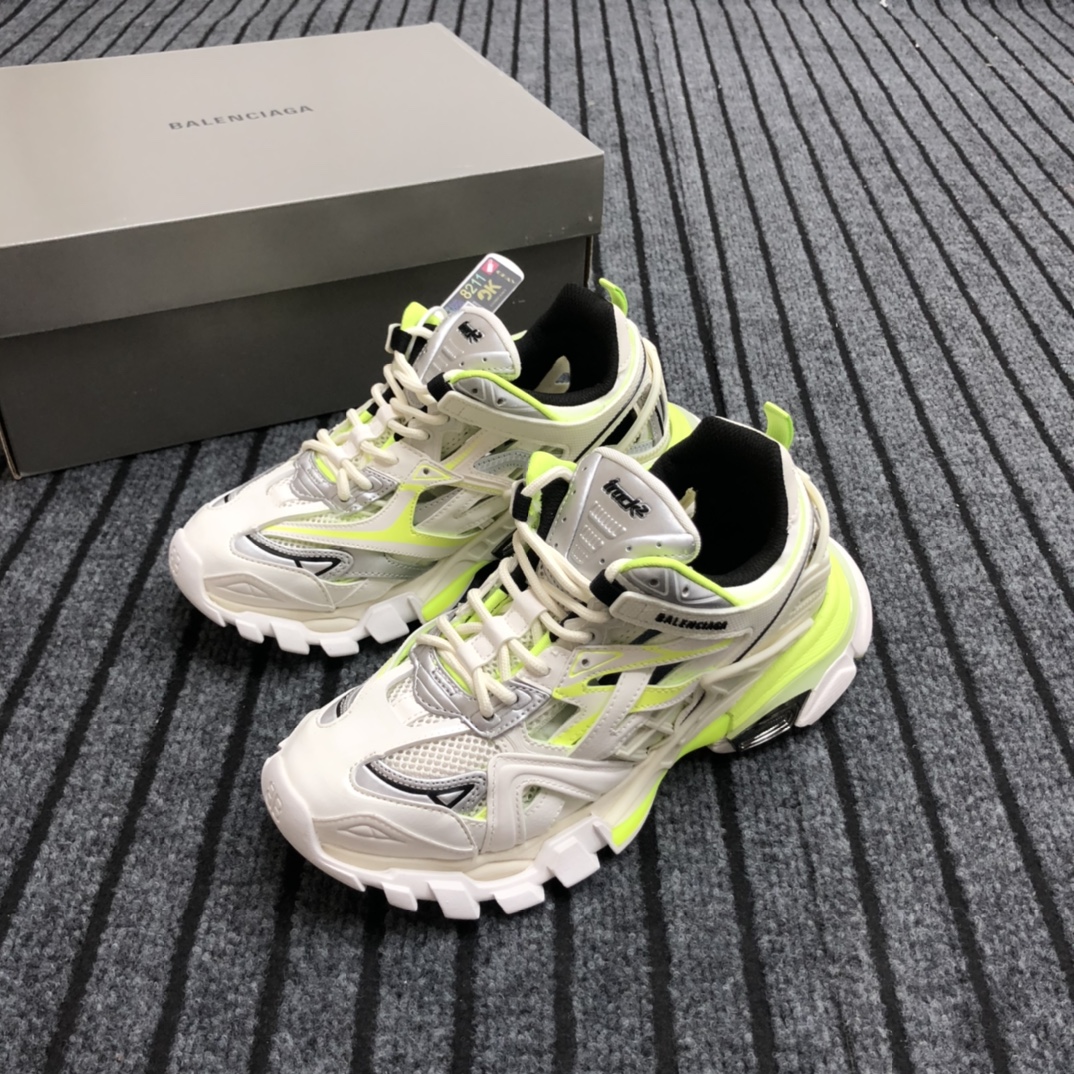 Balenciaga Track.2 Sneaker - FashionPlug