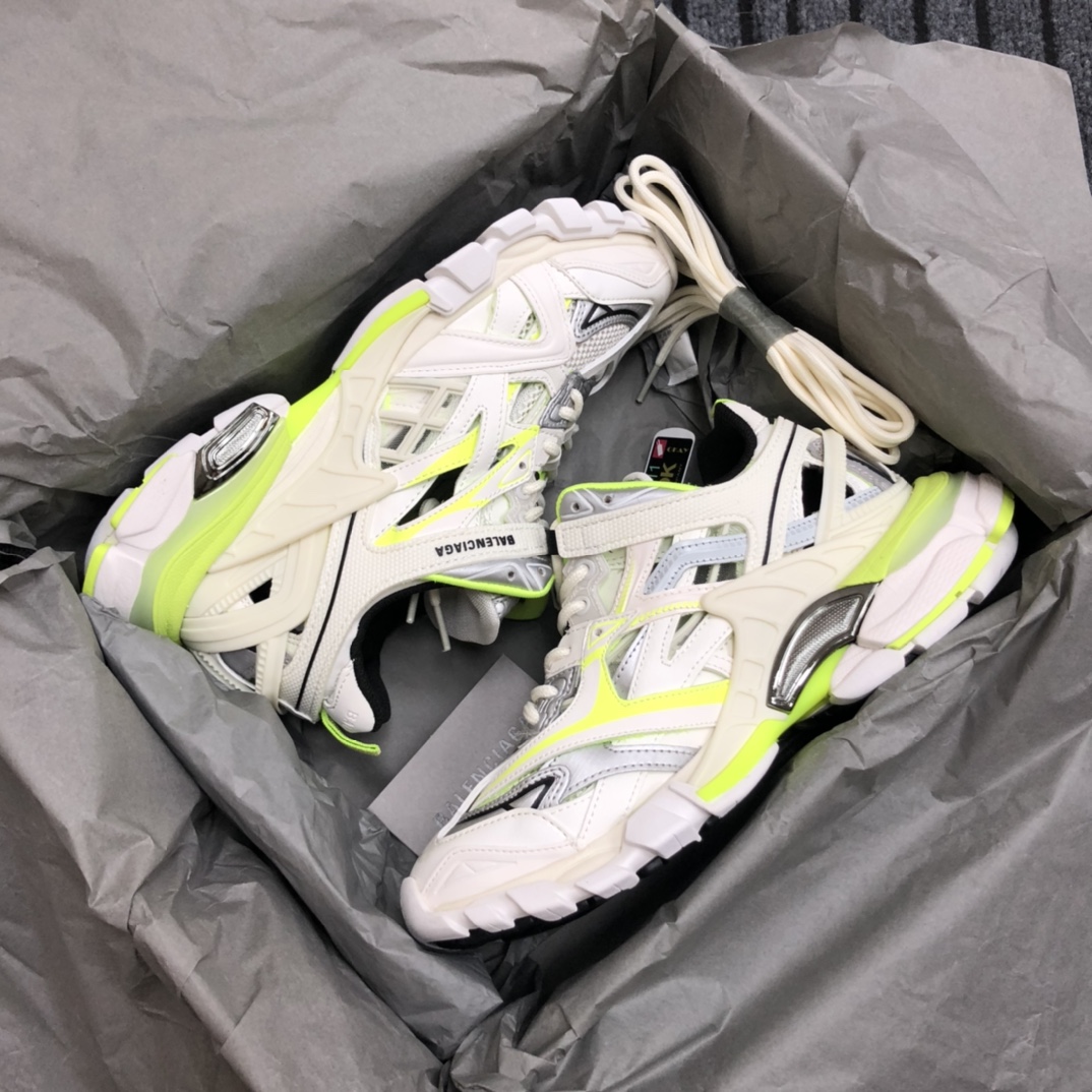 Balenciaga Track.2 Sneaker - FashionPlug