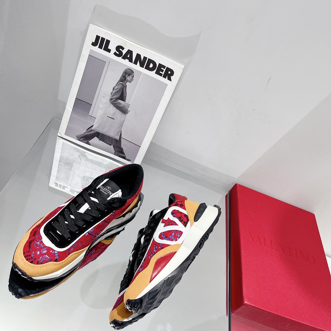 Valenti Hollow Out Series Sneaker - FashionPlug