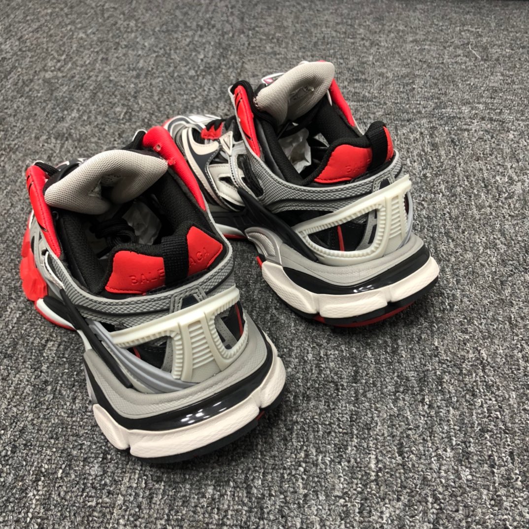 Balenciaga Track.2 Sneaker - FashionPlug