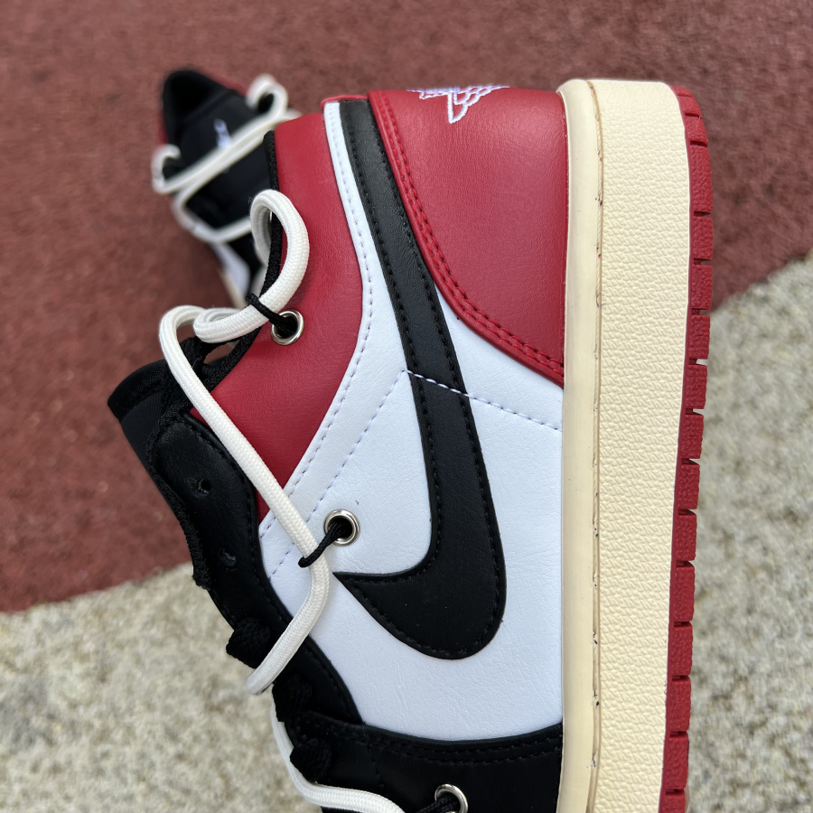 Jordan  Air 1 Low 'Chicago' Sneaker   553558-612 - FashionPlug
