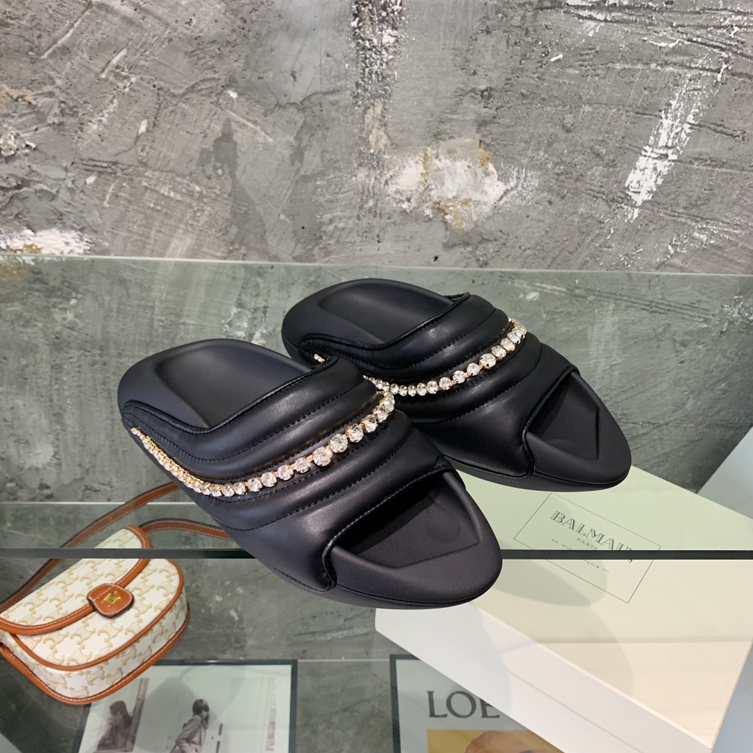 Balmain B-It-Puffy Slides - FashionPlug